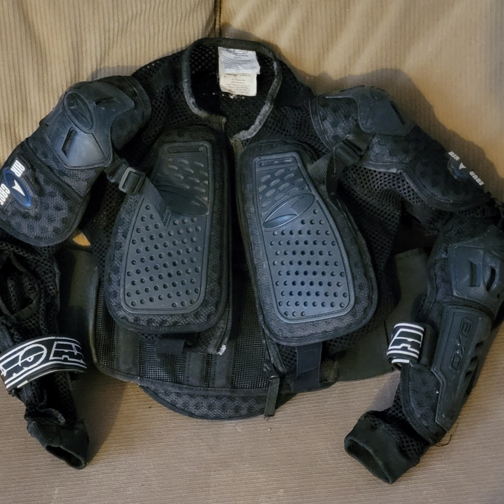AXO Youth Chest Protector